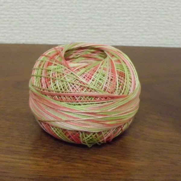 画像2: Lizbeth(リズベス)レース糸 Mix Col.171 Size20 【Green Coral Sea】 (2)