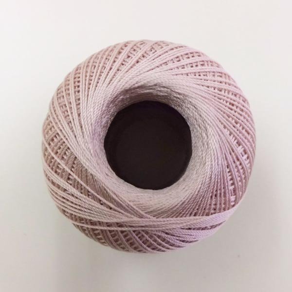 画像2: ダルマ　絹のレース糸　【9】 (2)