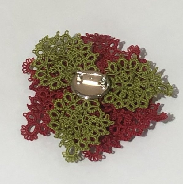 画像2: 【送料無料】【古書再現アレンジ】ポインセチアのブローチ (2)