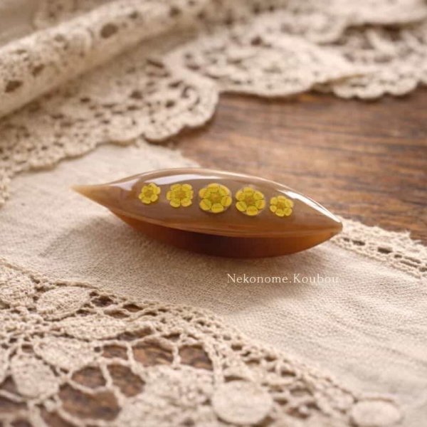 画像1: 【3月末までに発送予定】Favorites of shuttle 【ロウバイ】ベージュシャトル (1)