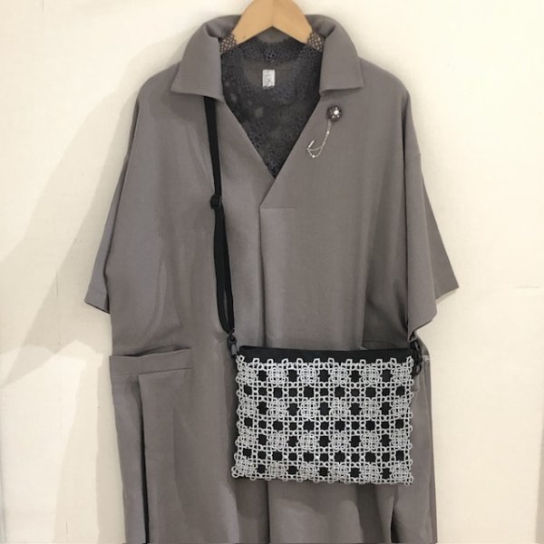 画像2: 【送料無料】古書再現アレンジ　ラメ糸のサコッシュカバー(サコッシュは付きません） (2)