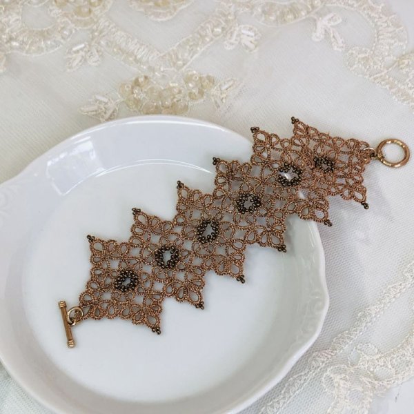 画像4: 【送料無料】古書再現アレンジ【エジングから作るラメ糸ブレスレット】 (4)